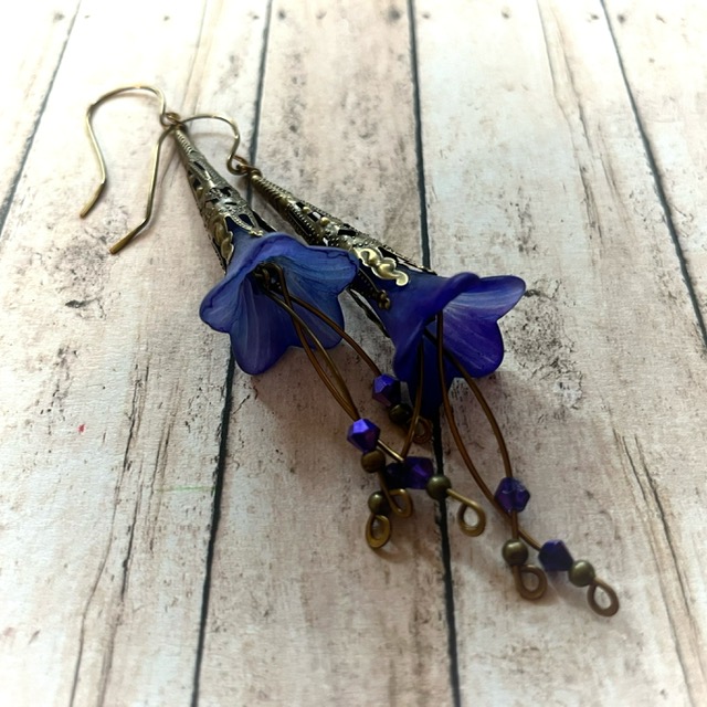 Cherry Blossom Fairy Flower Trumpet Trail Earrings in Antique Copper, Lucite Flower Earrings Cherry Blossom Fairy Flower Trumpet Trail Earrings in Antique Copper, Lucite Flower Earrings