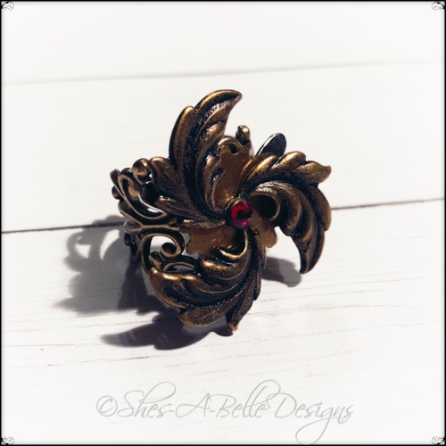 Airship Captain Propeller Ring in Antique Bronze, Adjustable Steampunk Ring Airship Captain Propeller Ring in Antique Bronze, Adjustable Steampunk Ring