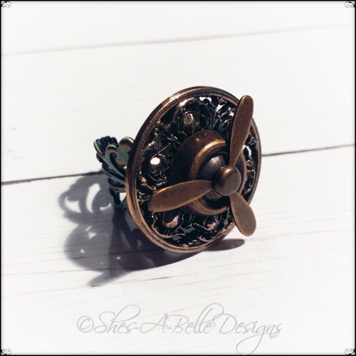 Airship Captain Propeller Ring in Antique Bronze Patina, Adjustable Steampunk Ring Airship Captain Propeller Ring in Antique Bronze Patina, Adjustable Steampunk Ring