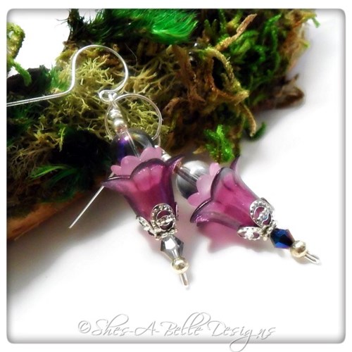 Clover Fairy Flower Upside Down Drop Earrings in Bright Silver, Lucite Flower Earrings Clover Fairy Flower Upside Down Drop Earrings in Bright Silver, Lucite Flower Earrings