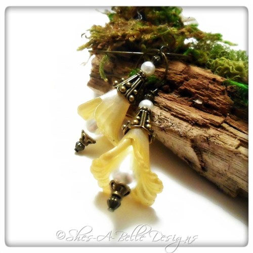 Lemon Drop Fairy Flower Drop Earrings in Antique Bronze, Lucite Flower Earrings Lemon Drop Fairy Flower Drop Earrings in Antique Bronze, Lucite Flower Earrings